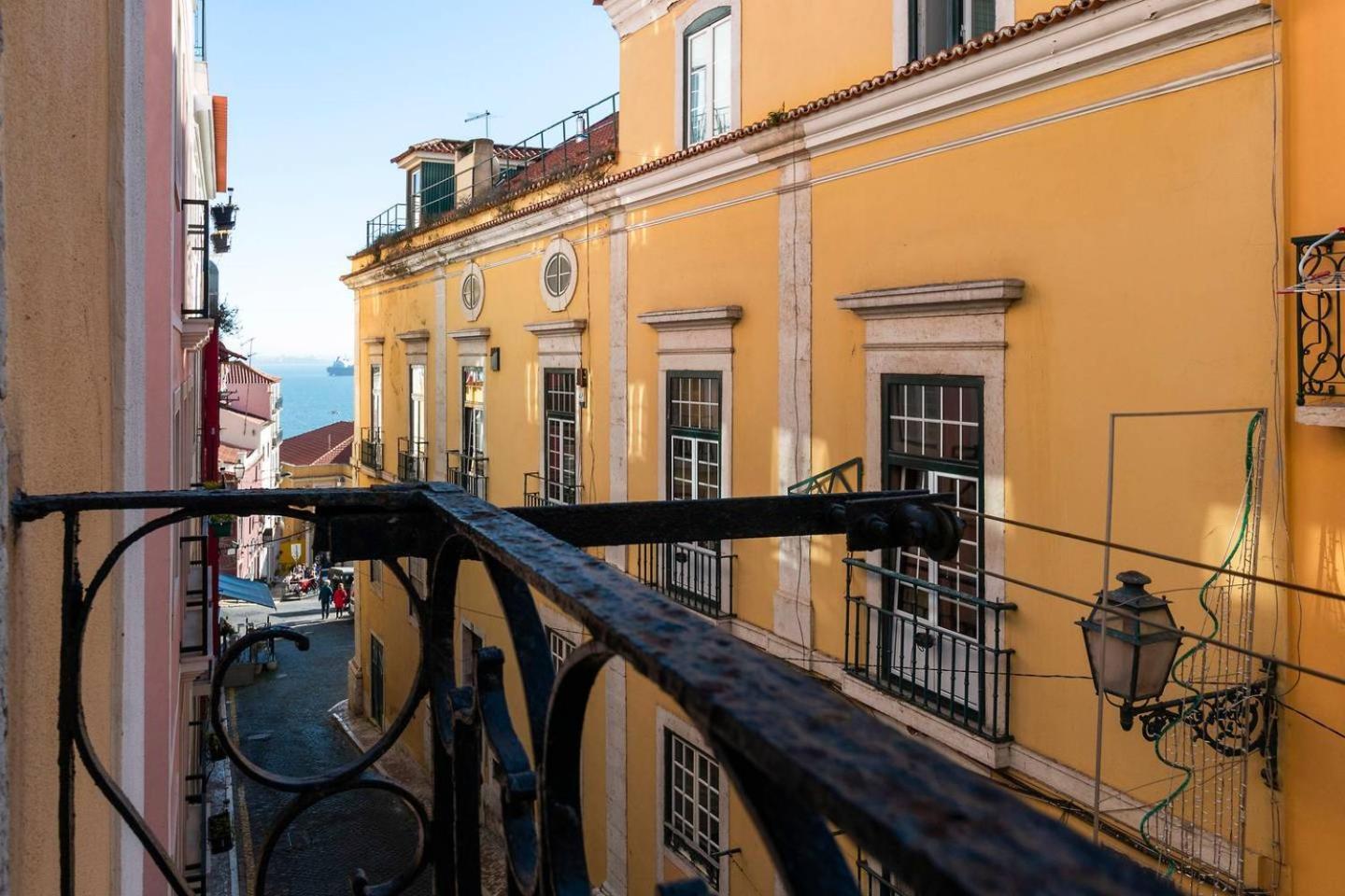 Guestready - Amazing Alfama Family Apt Near National Pantheon! Lisbon Exterior photo
